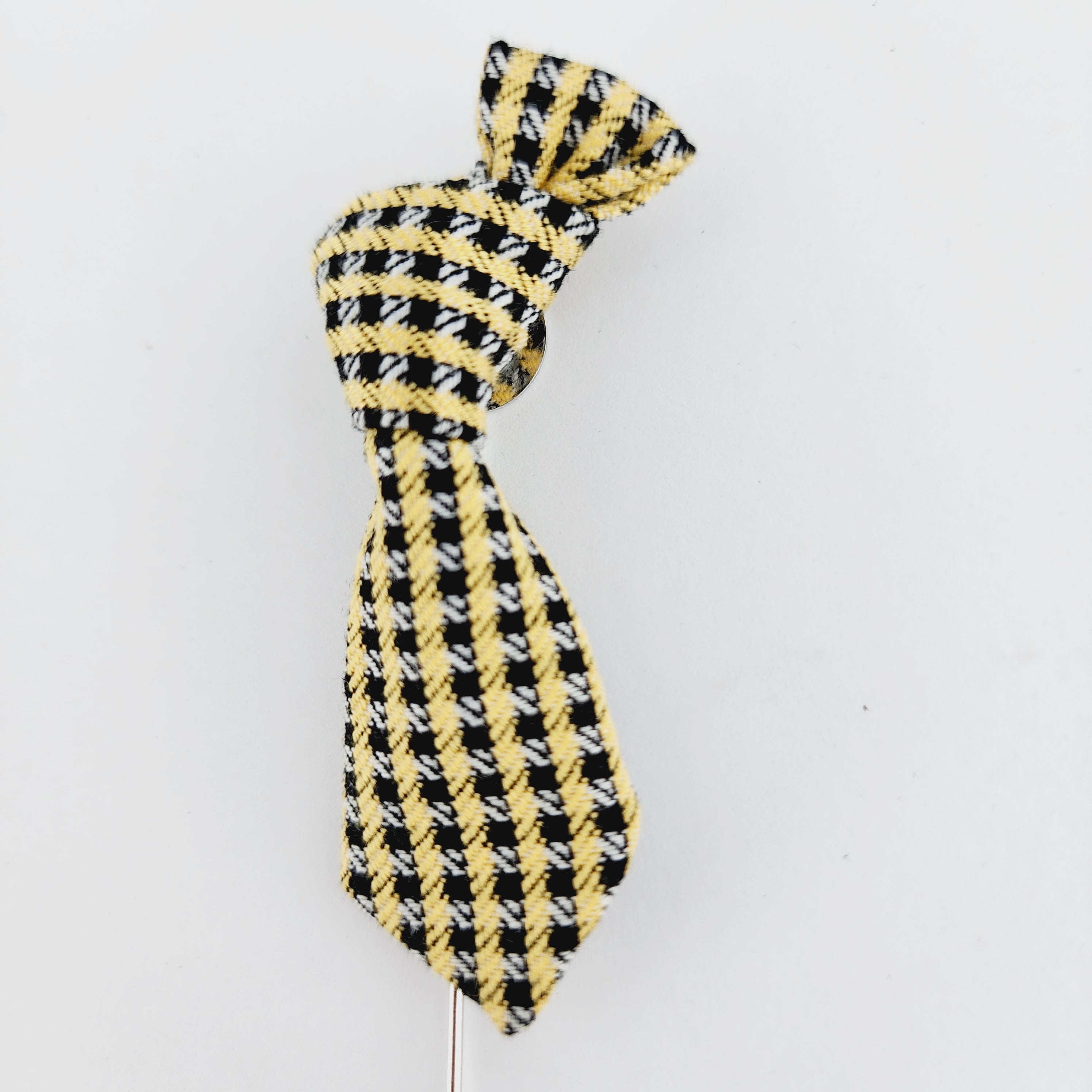 PLAIDED TIE BROOCH