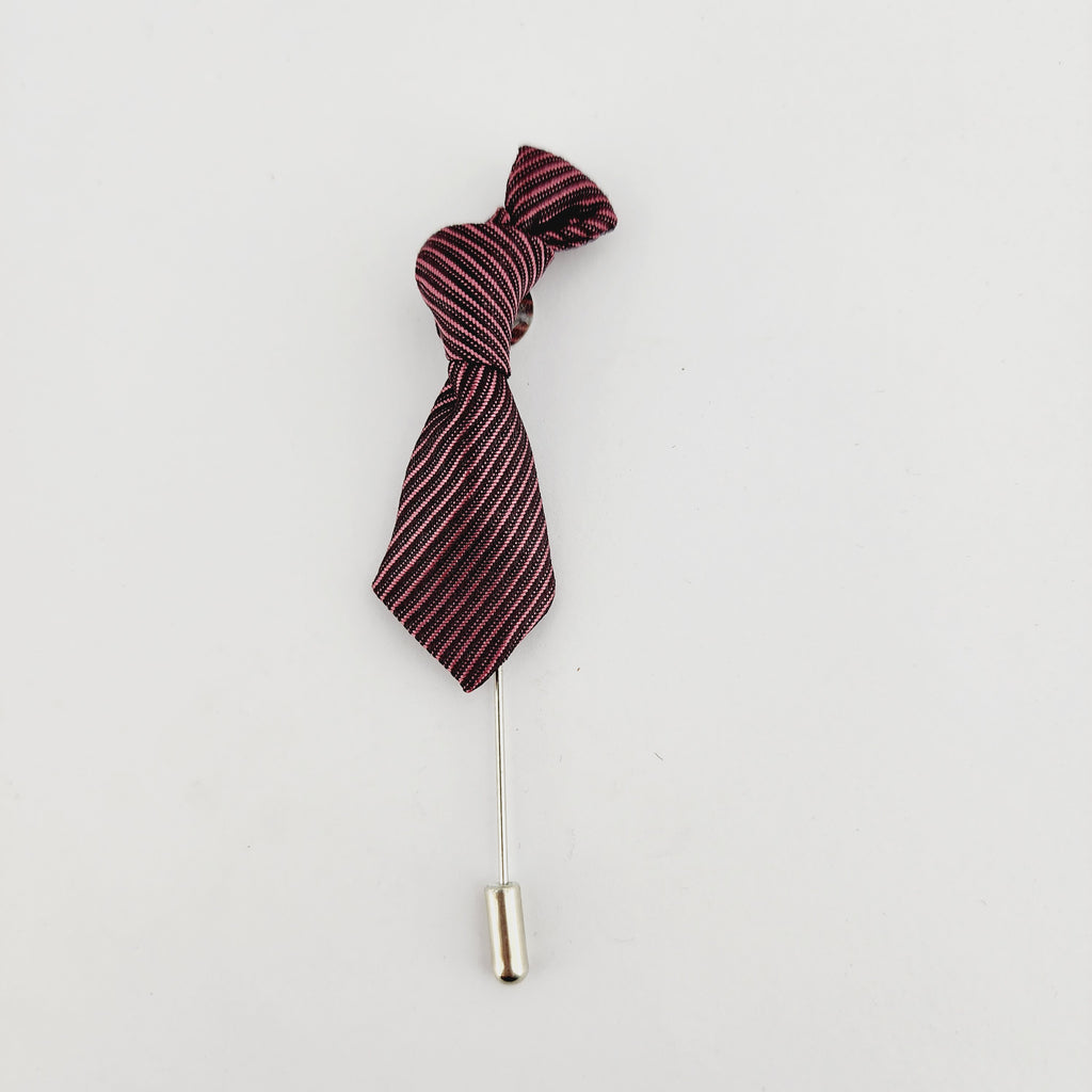 PLAIDED TIE BROOCH