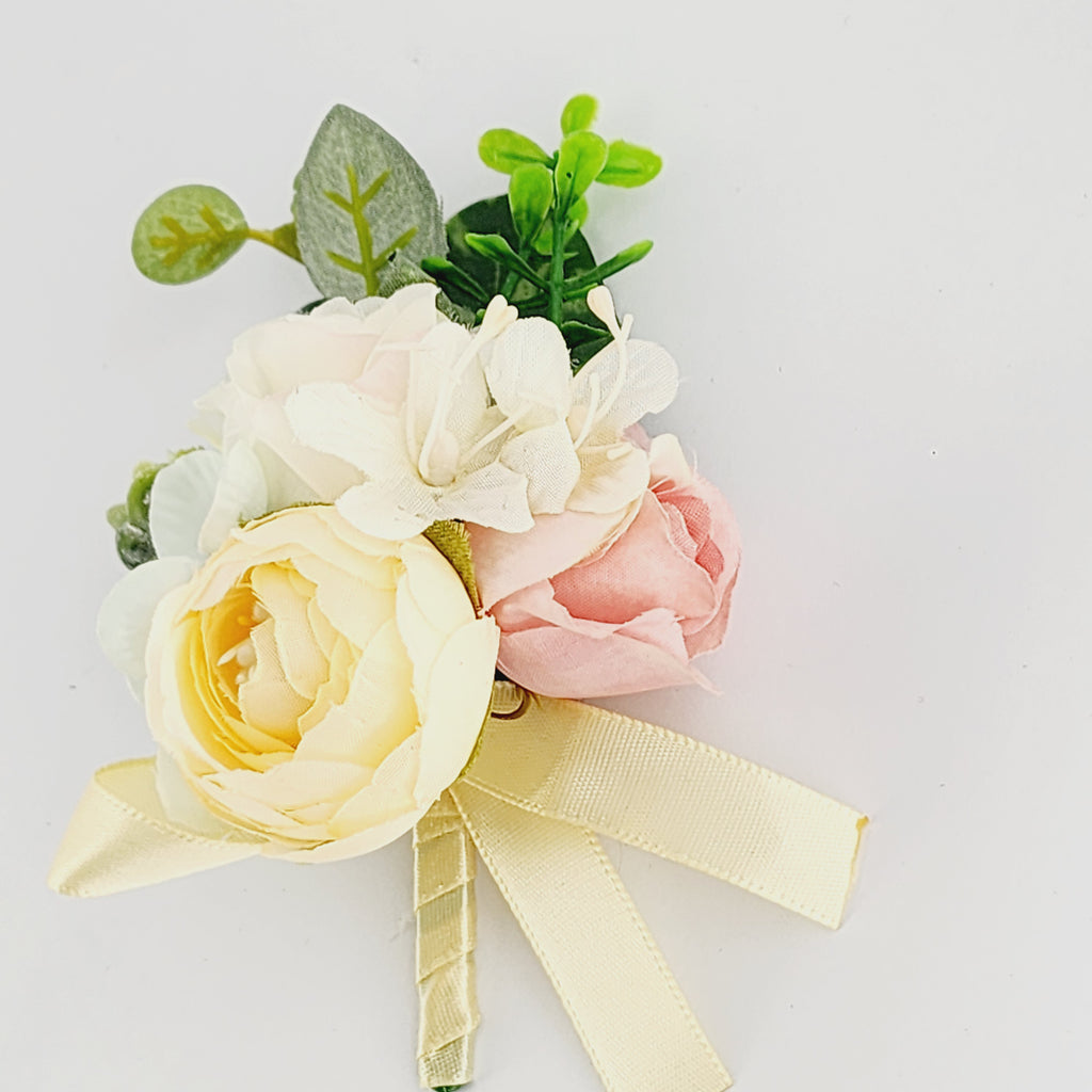 ELEGANT FLORA CORSAGE