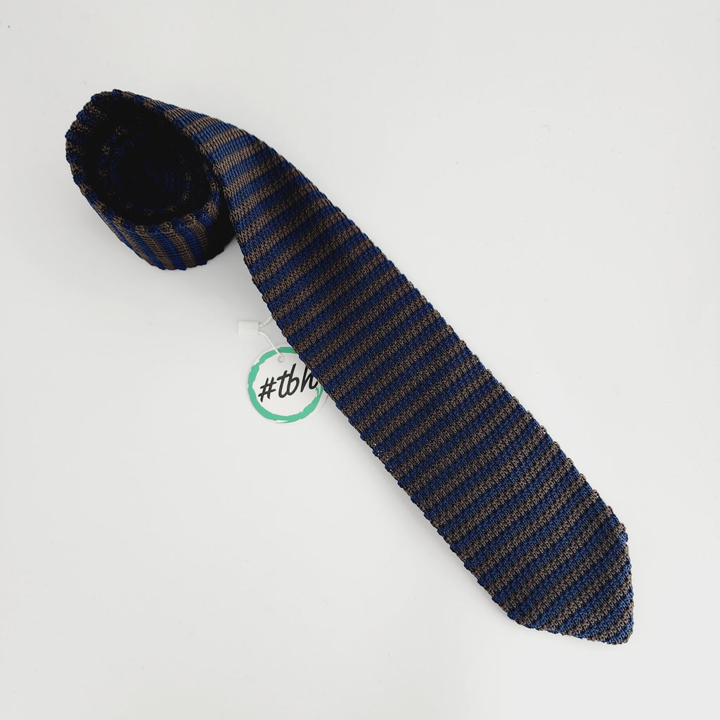 THE THREADED GENTLEMAN
