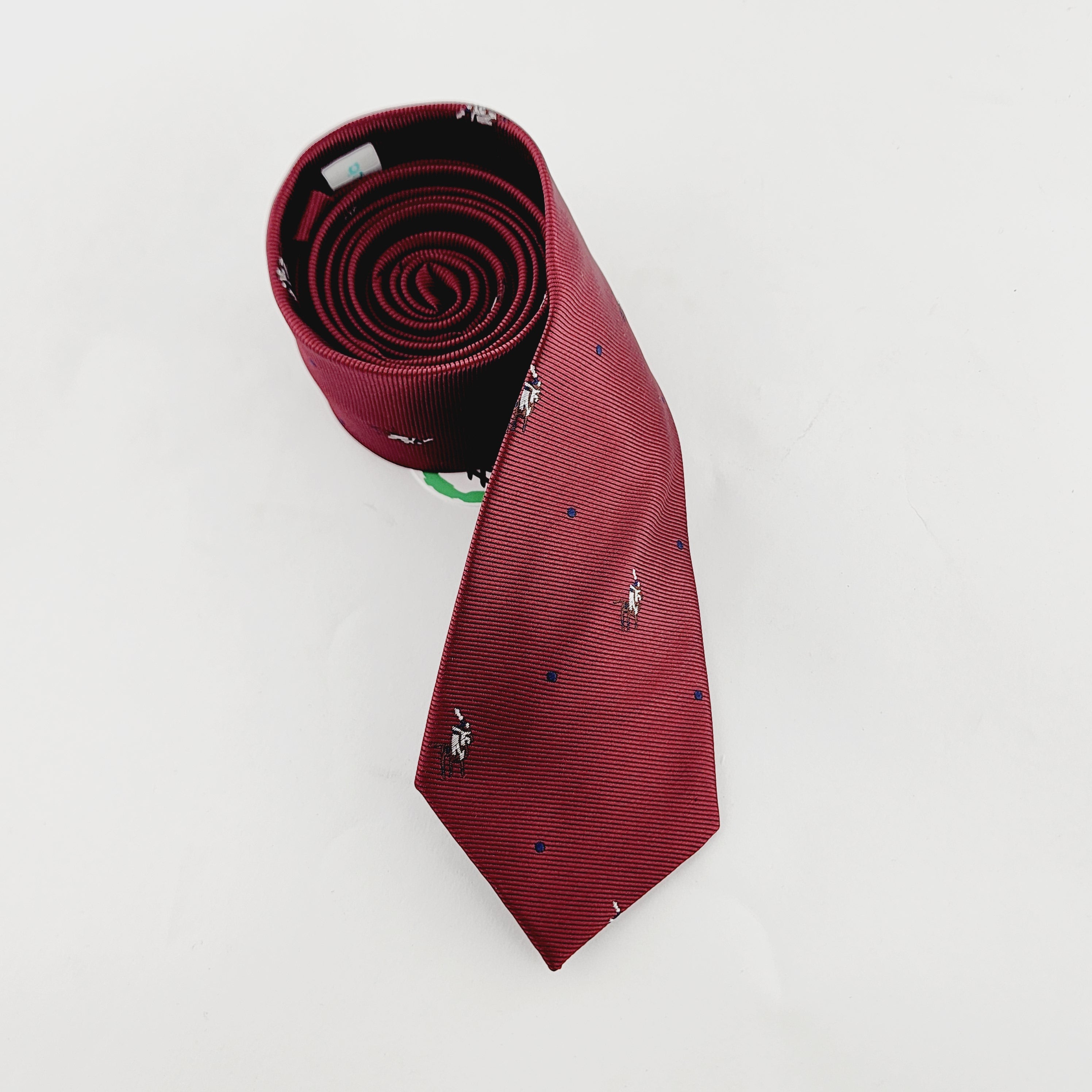 EQUESTRIAN ELEGANCE - MAROON