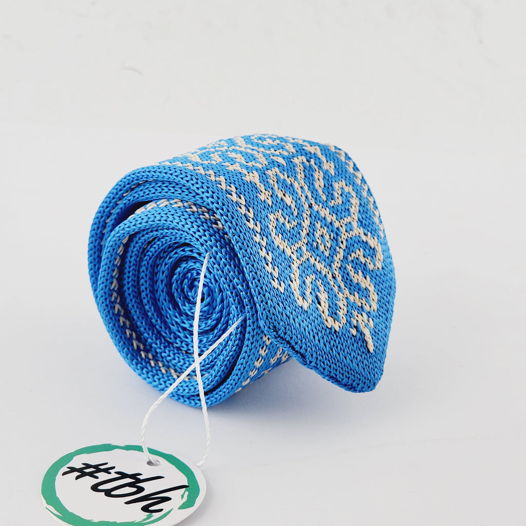 THE KNIT LINE
