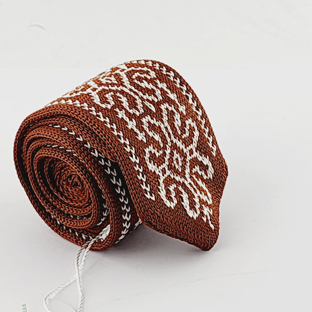 THE KNIT LINE
