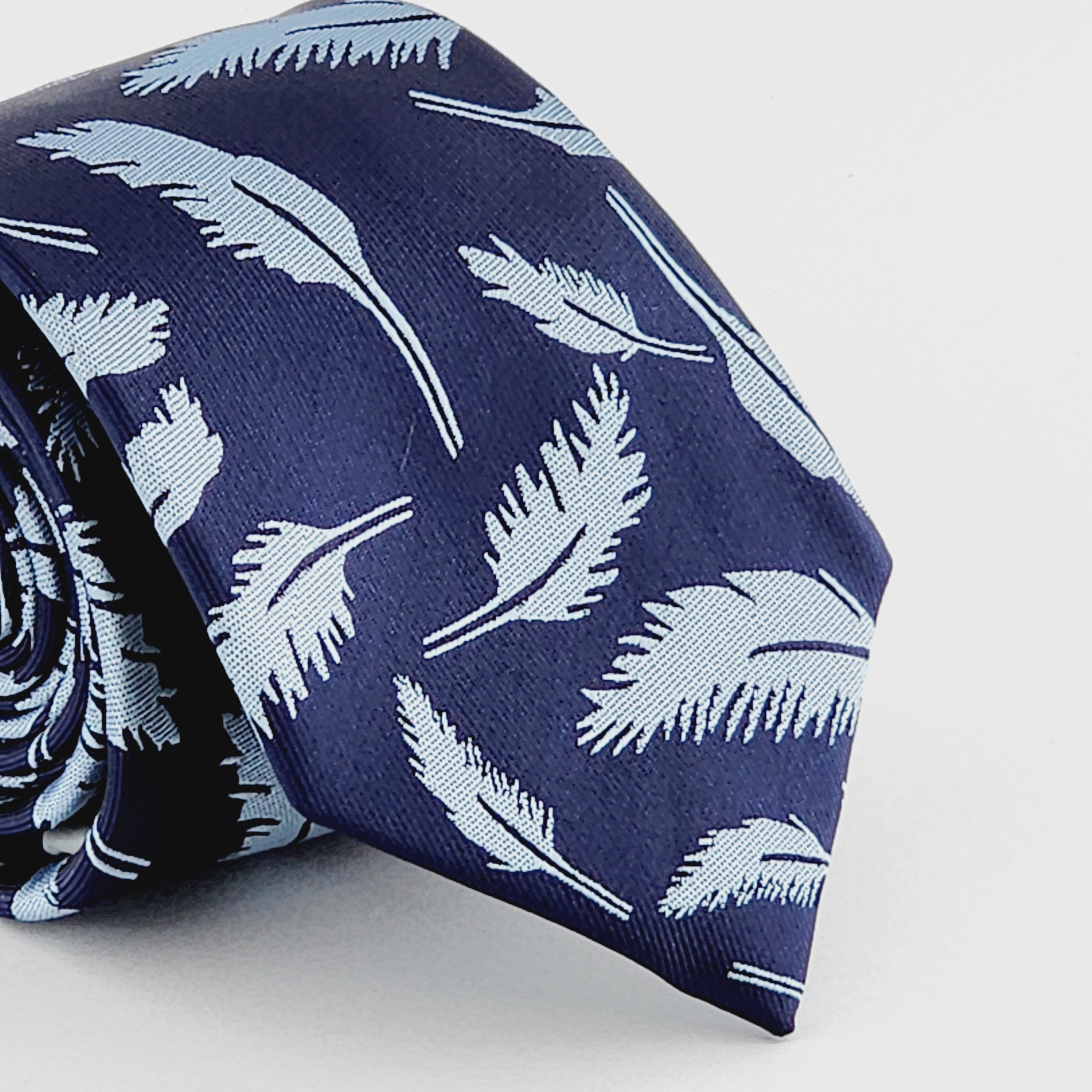 PETAL PERFECTION - NAVY
