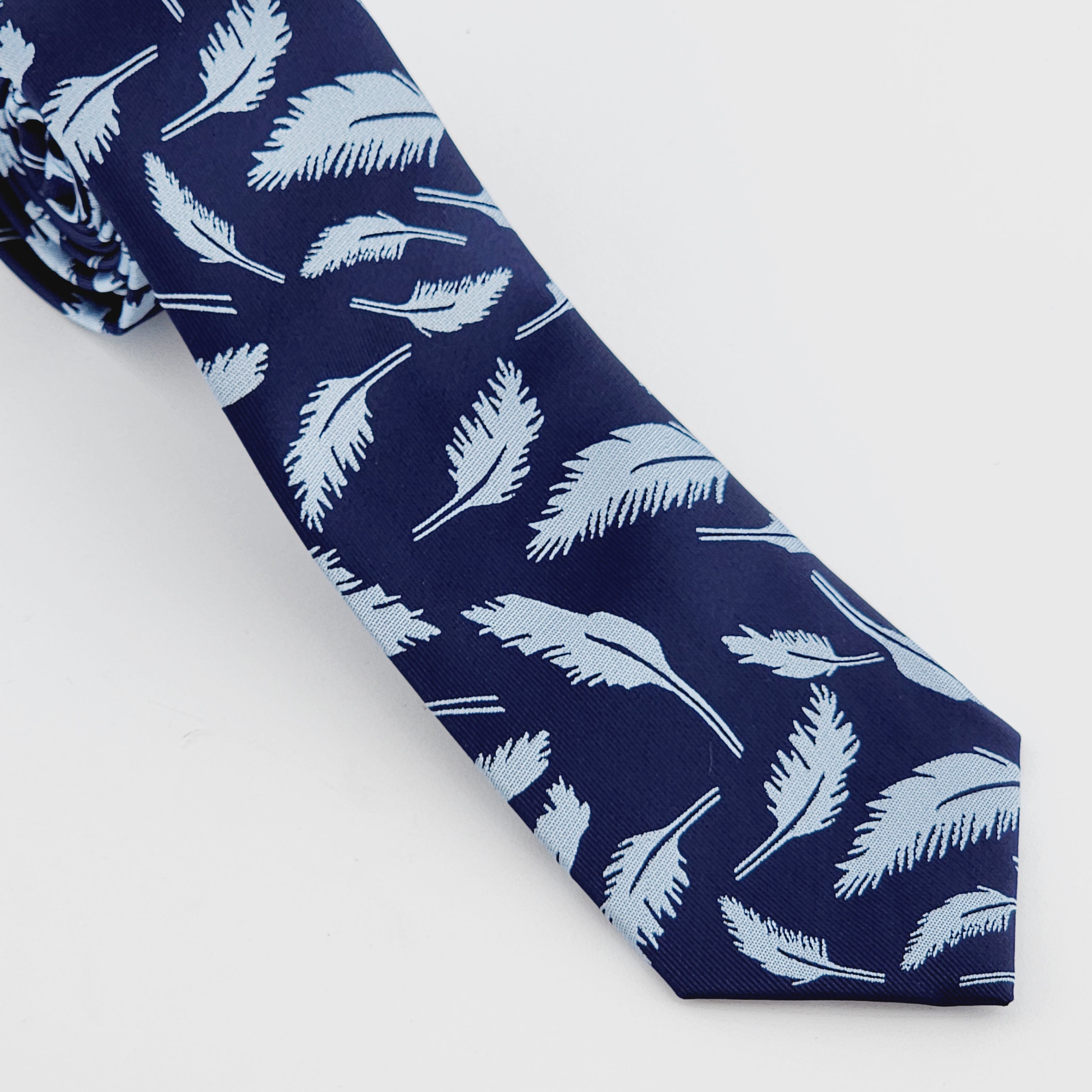 PETAL PERFECTION - NAVY
