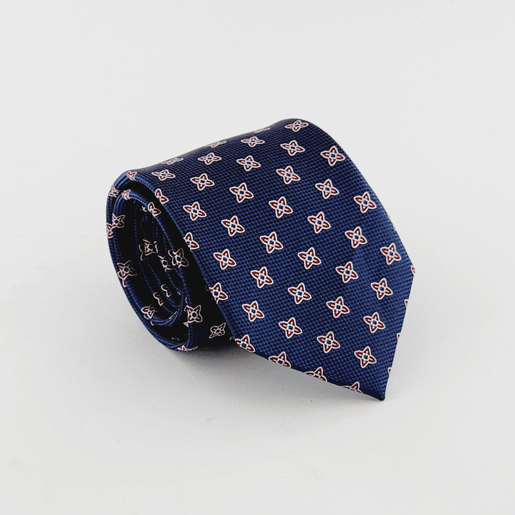 THE HIGHLAND KNOT