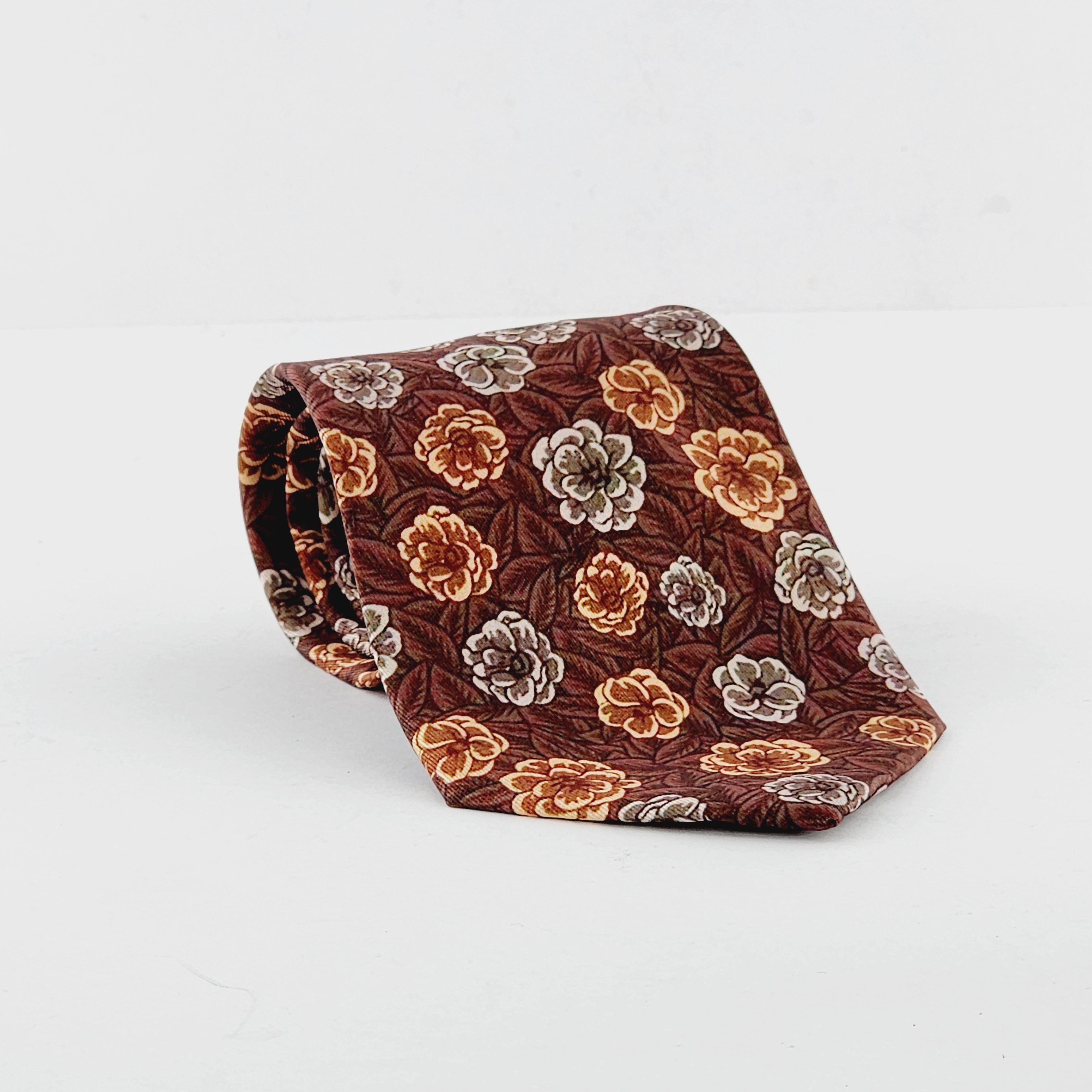 TIE MAVEN
