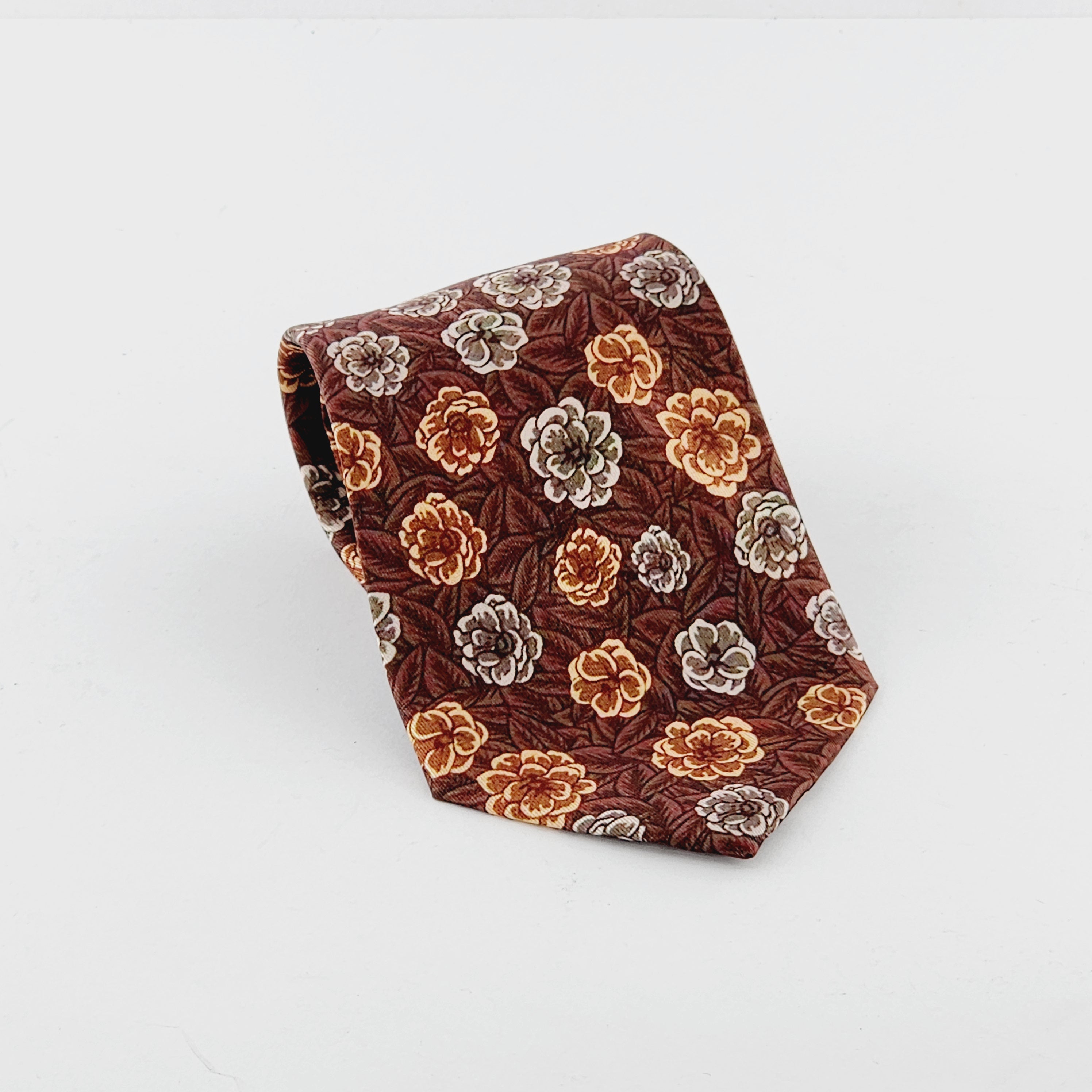 TIE MAVEN