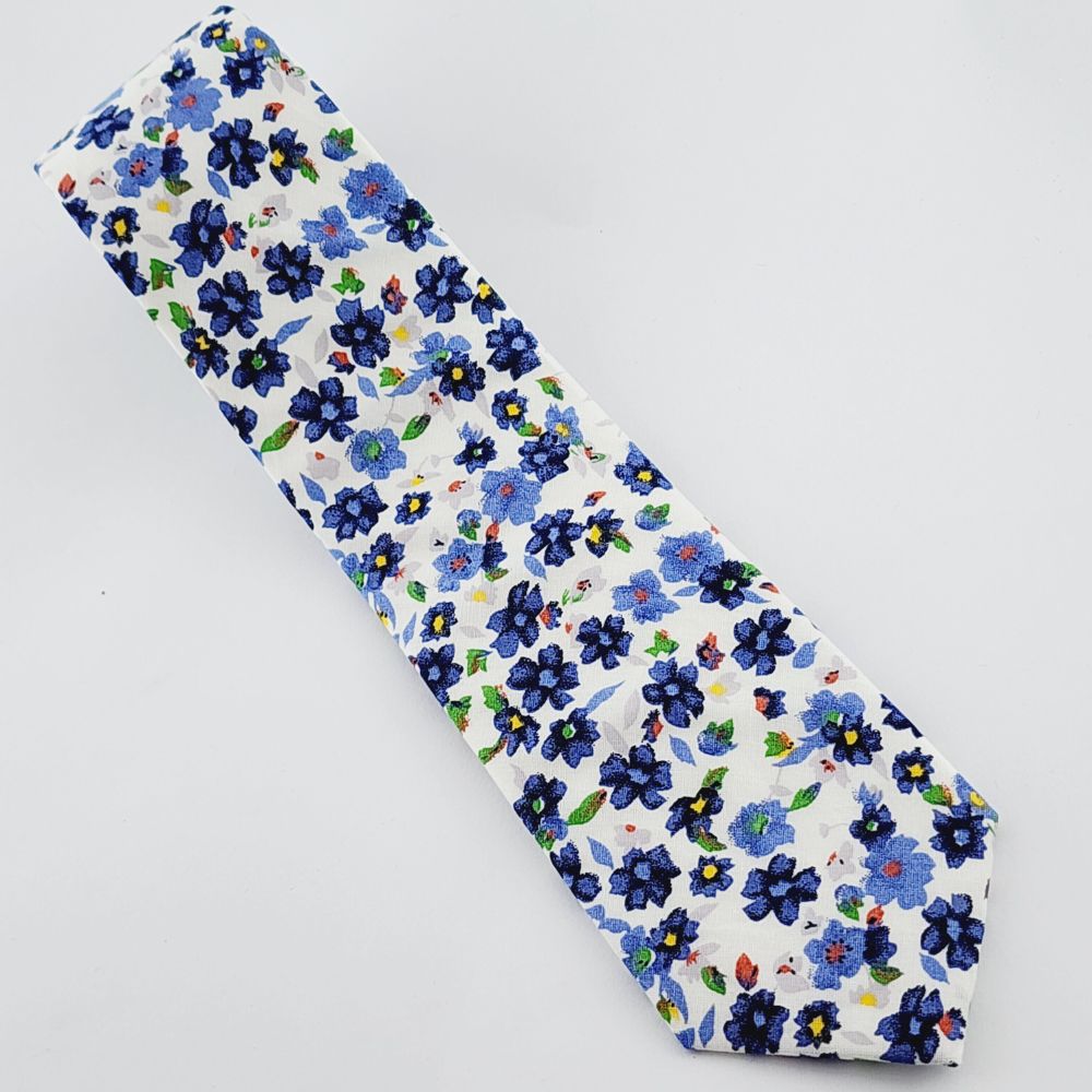 AMOUR PETALS