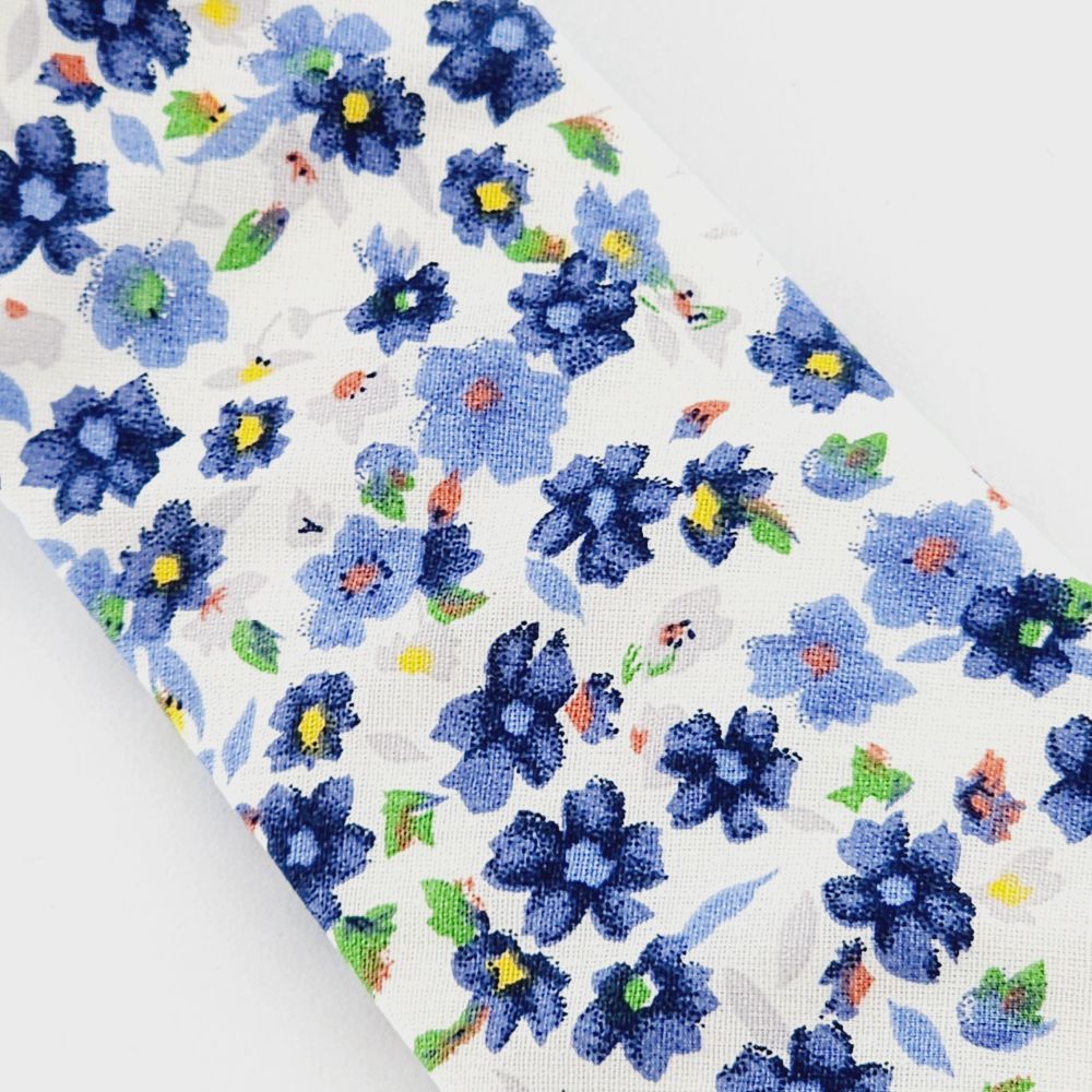 AMOUR PETALS