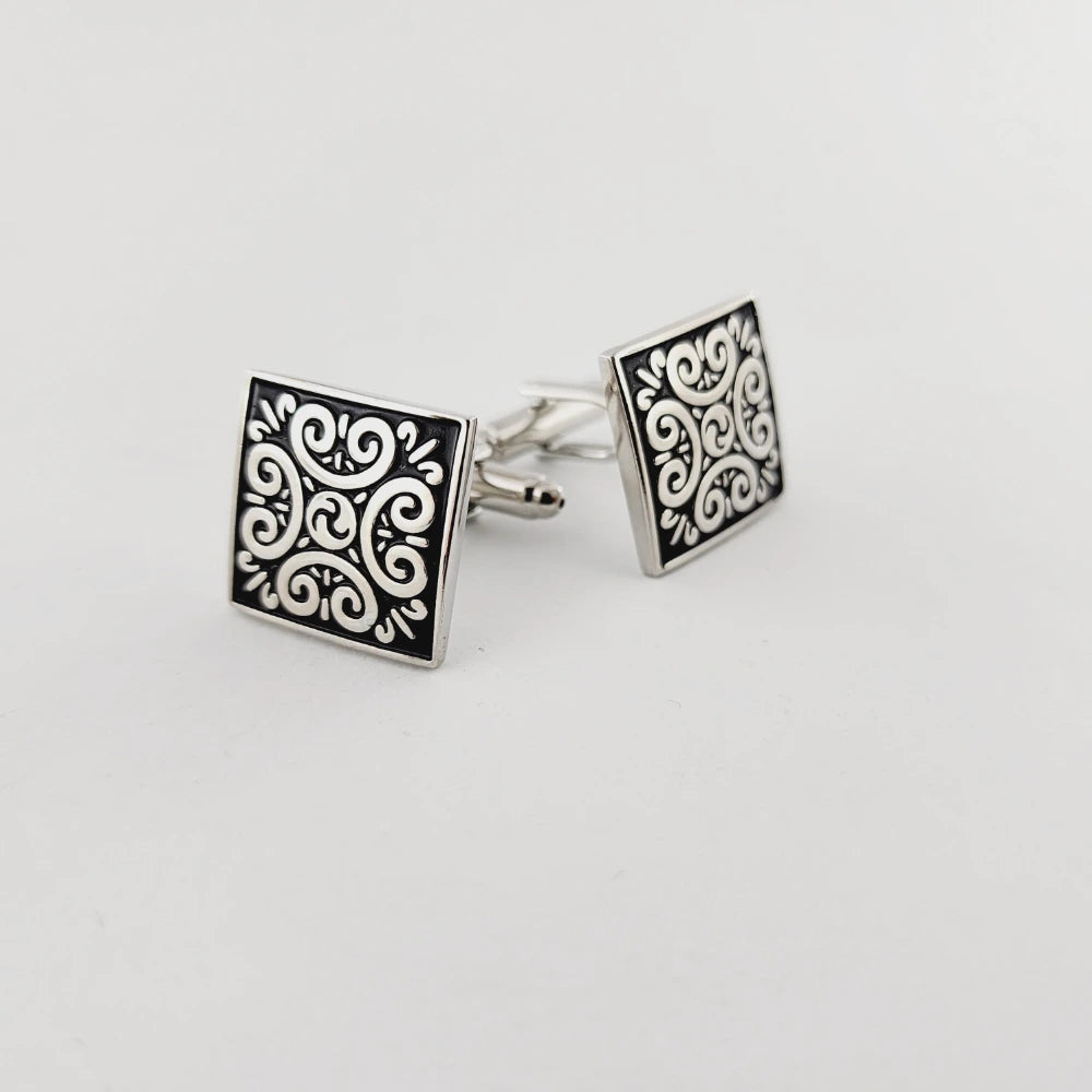 CUFFLINK - CL047