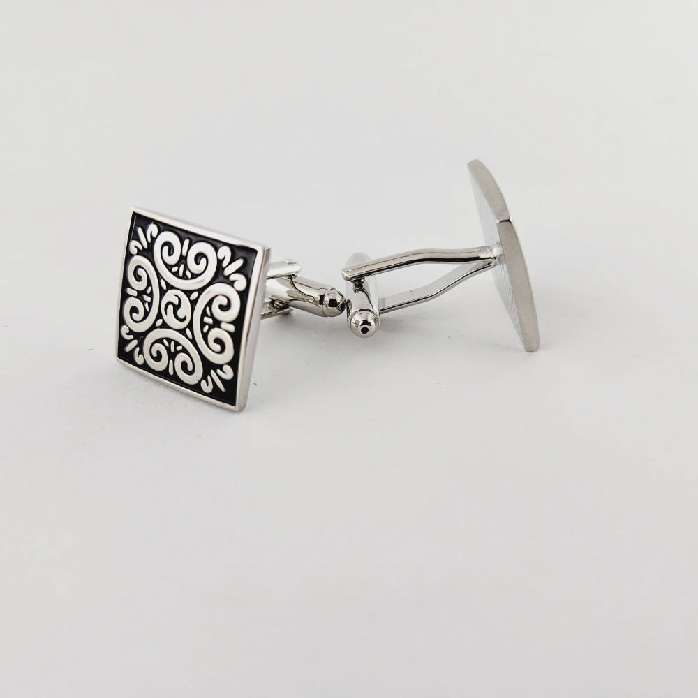 CUFFLINK - CL047