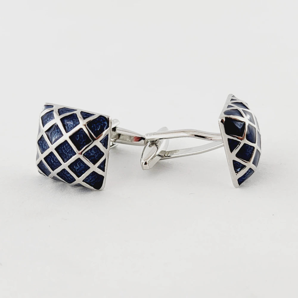 CUFFLINK - CL055