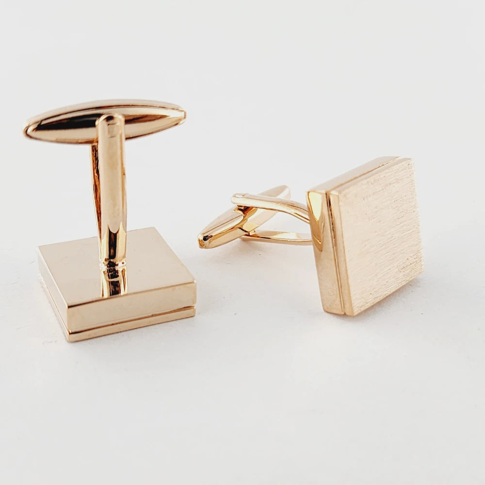 CUFFLINK - CL059