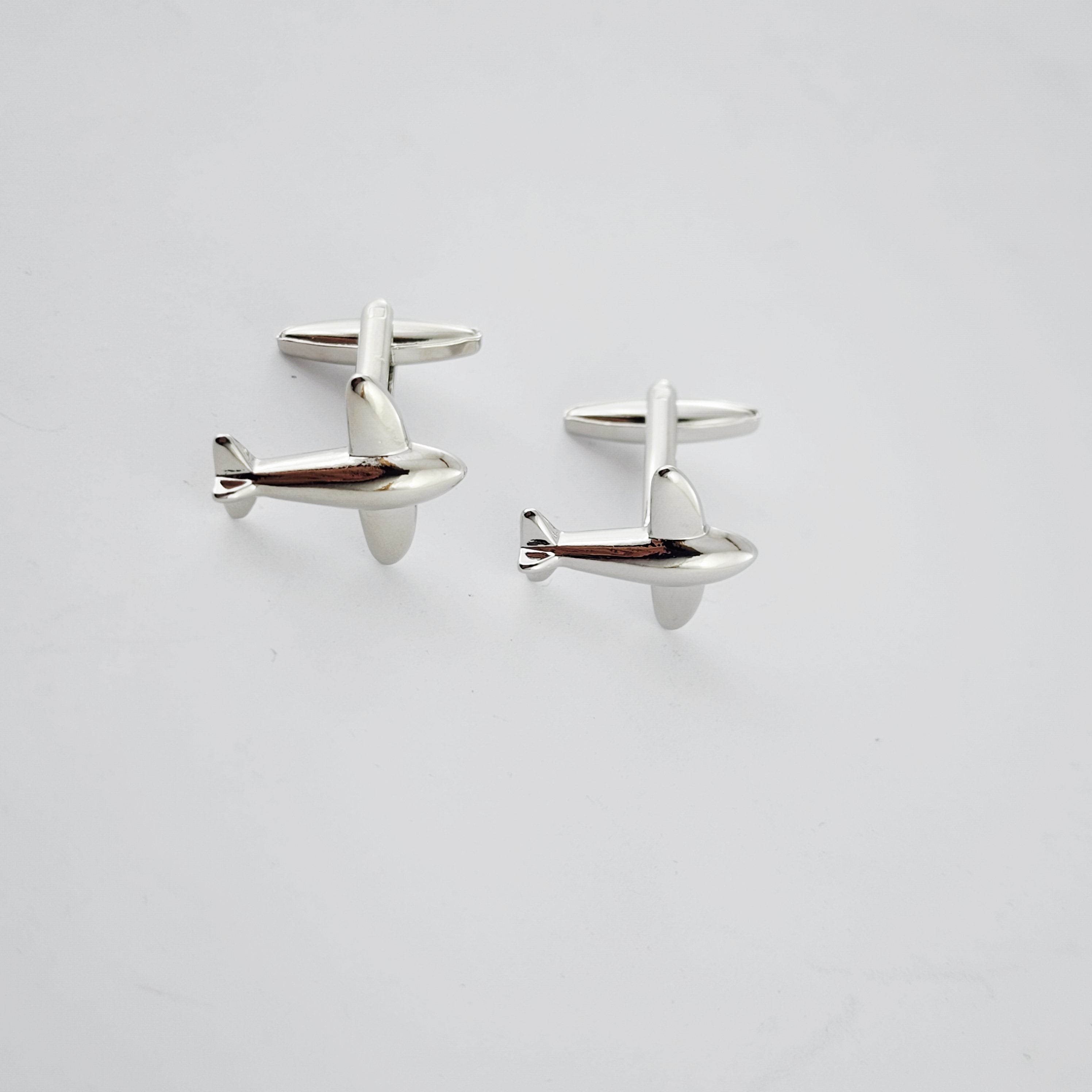CUFFLINK - 089