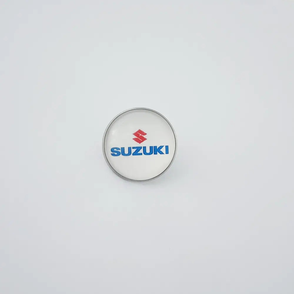 BROOCH - SUZUKI