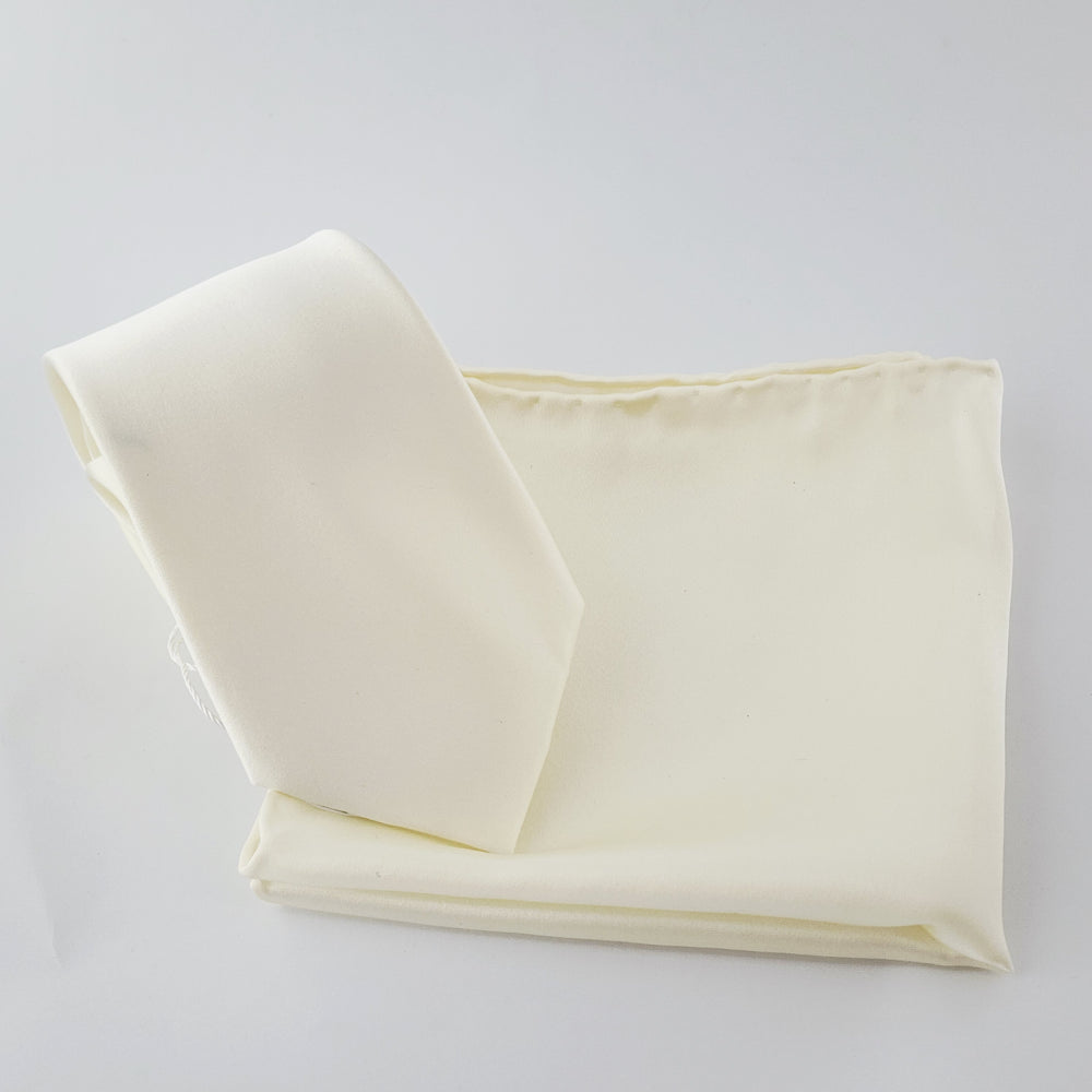 TIMELESS IVORY ELEGANCE