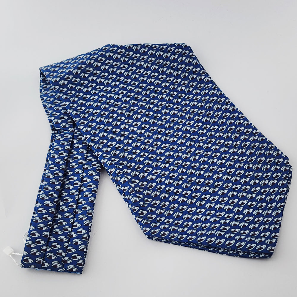 BLUE CREST CRAVET
