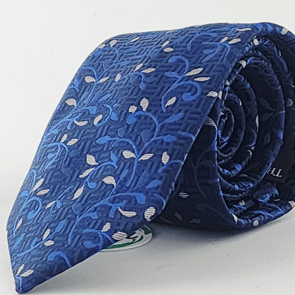 BLUE IVY PATTERN