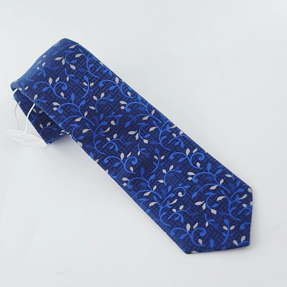 BLUE IVY PATTERN