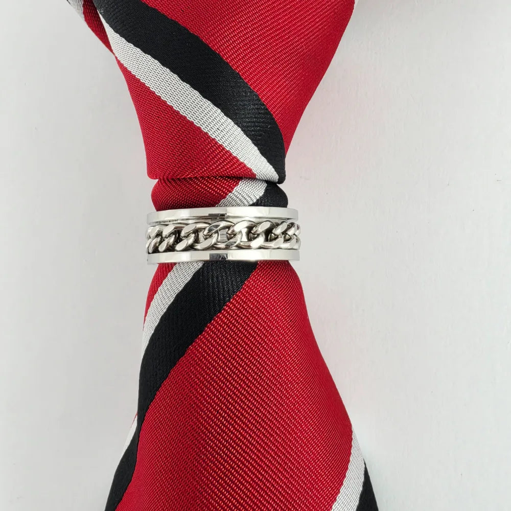 CHAINLINK ELEGANCE TIE RING