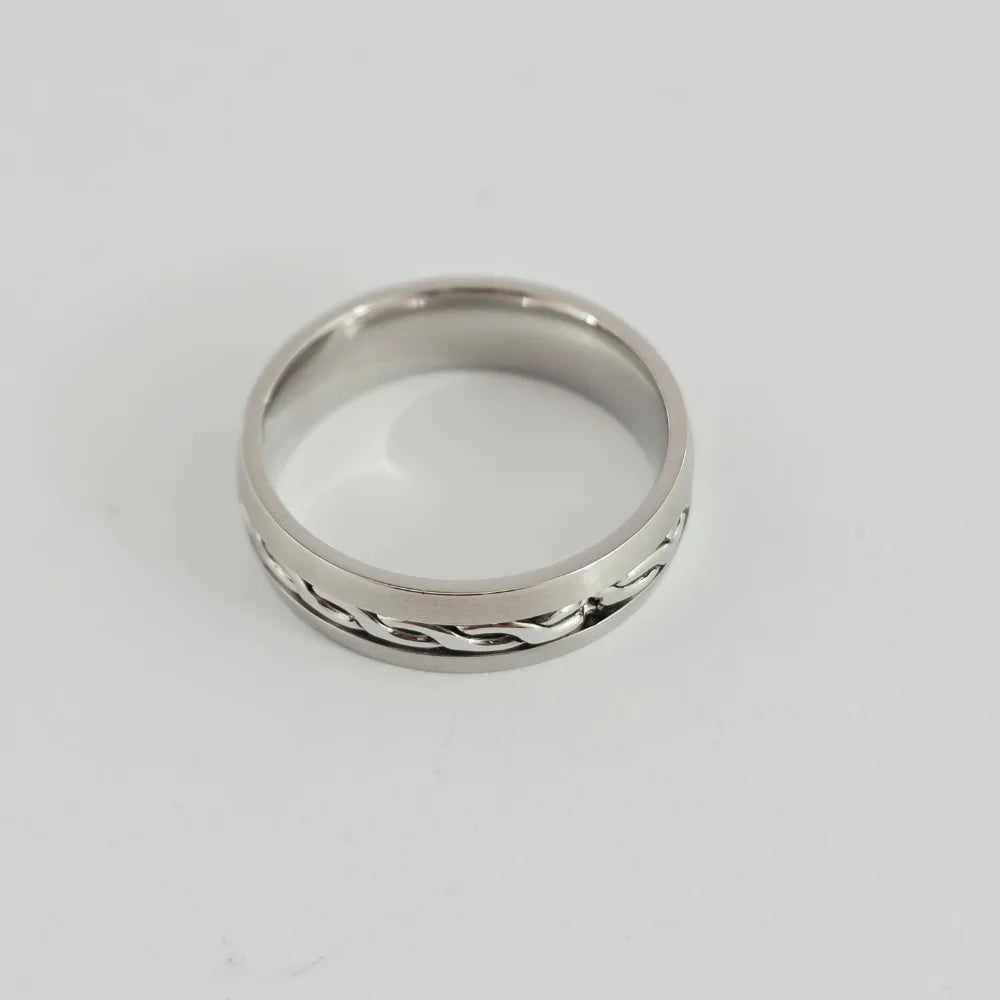 BRAIDED SILVER ELEGANCE TIE RING