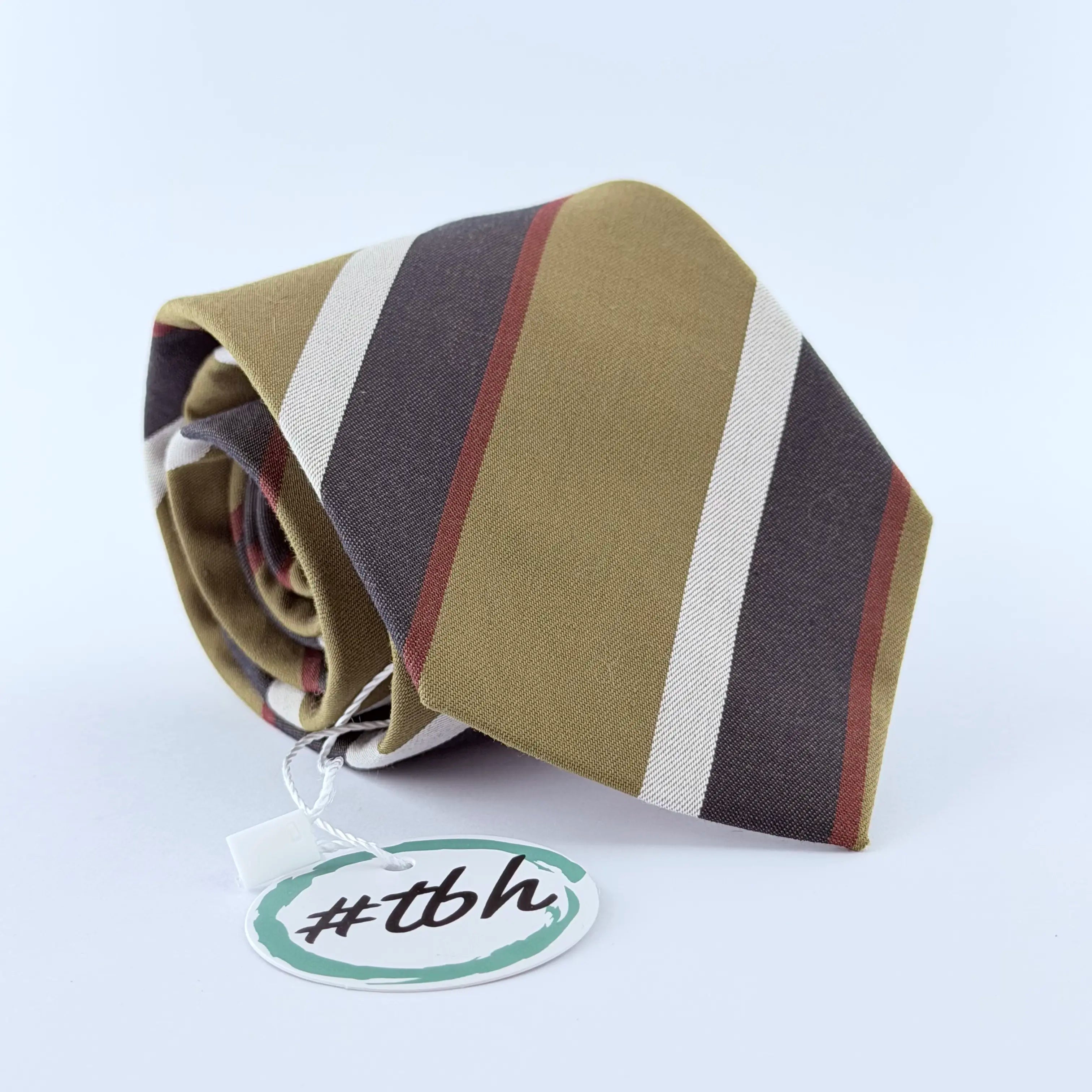 THE DISTINGUISHED TIE