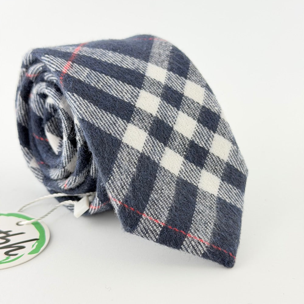 NAVY HIGHLAND PLAID TIE