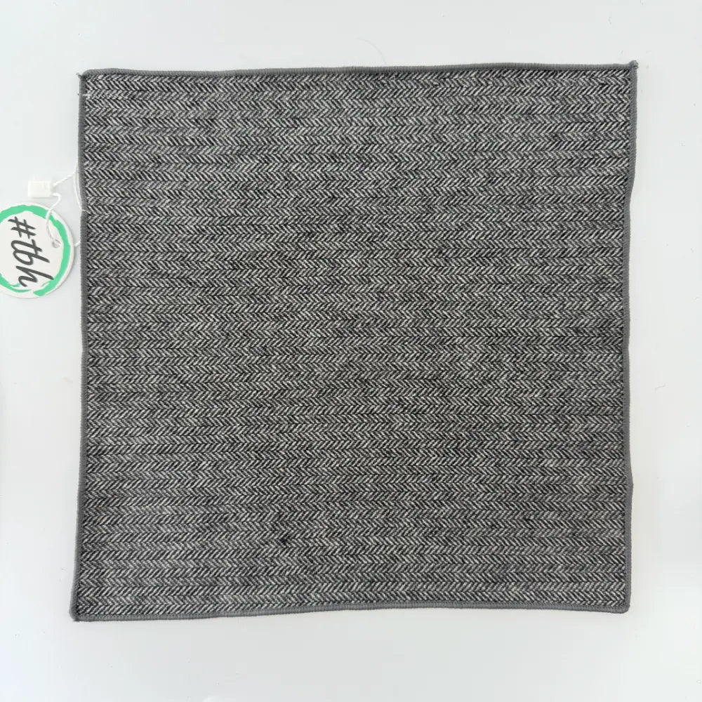NOIR ÉCHELON WOOL POCKETSQUARE