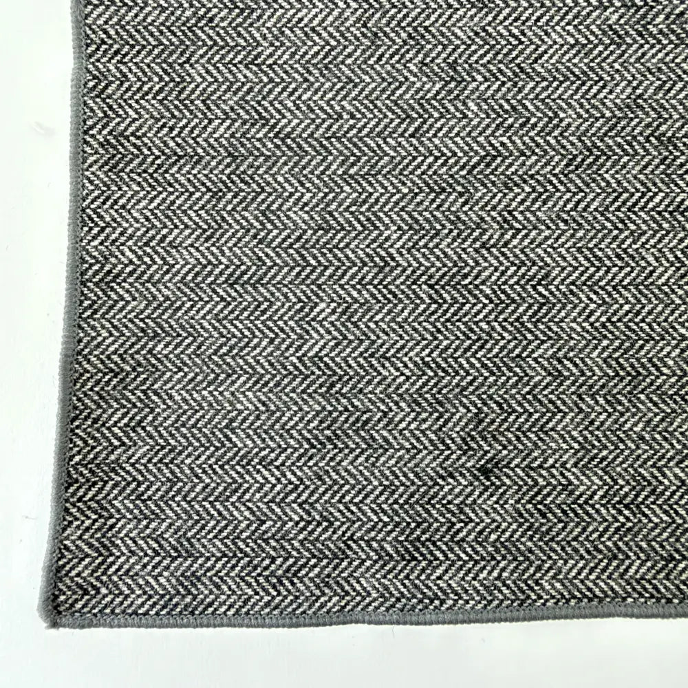 NOIR ÉCHELON WOOL POCKETSQUARE