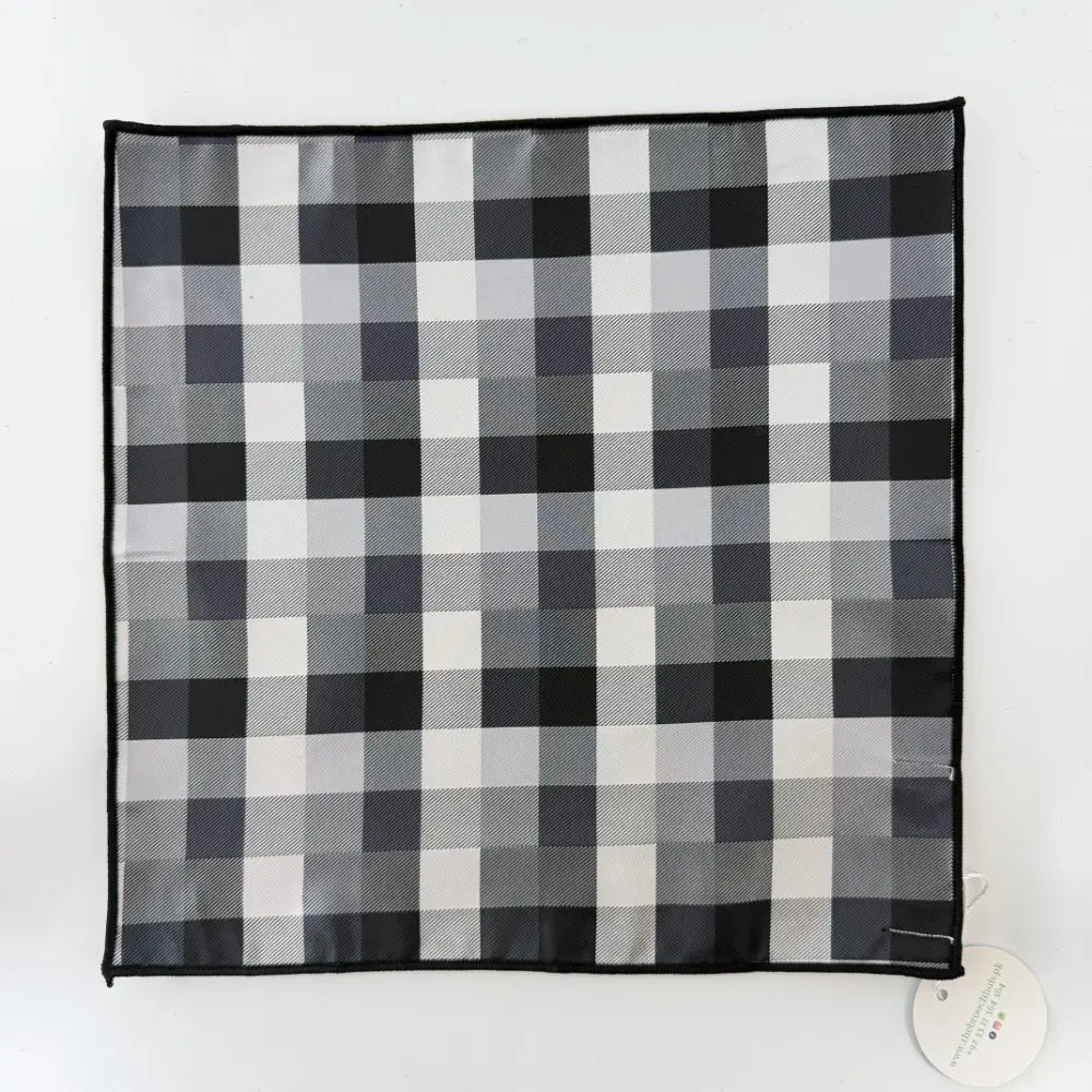 GENTLEMAN'S STANDARD BLACK POCKETSQUARE