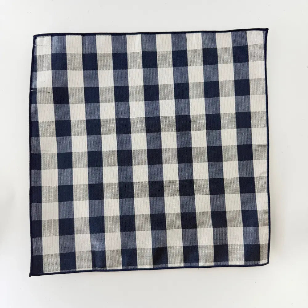 GENTLEMAN'S STANDARD BLUE POCKETSQUARE