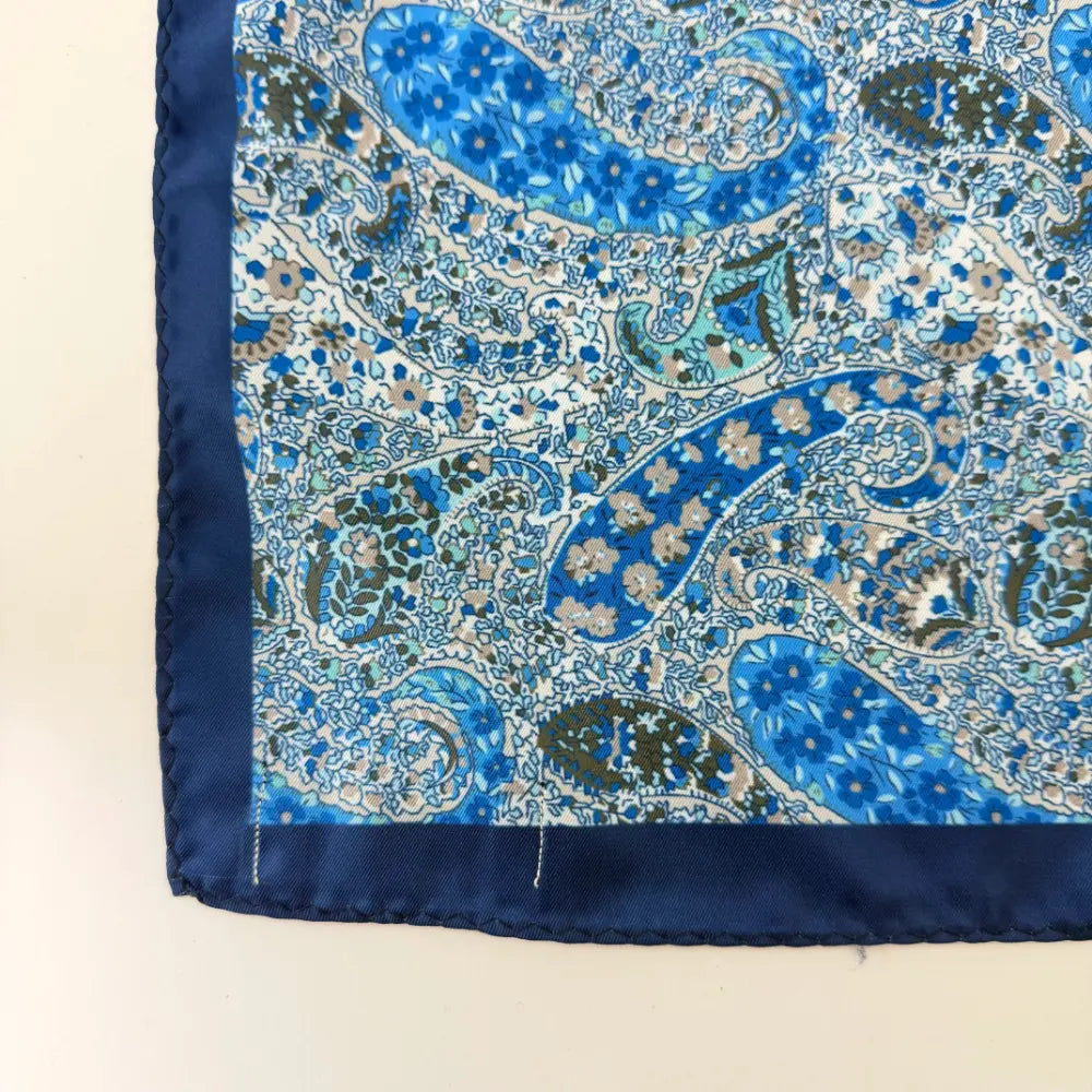NAVY ARISTOCRAT POCKETSQUARE