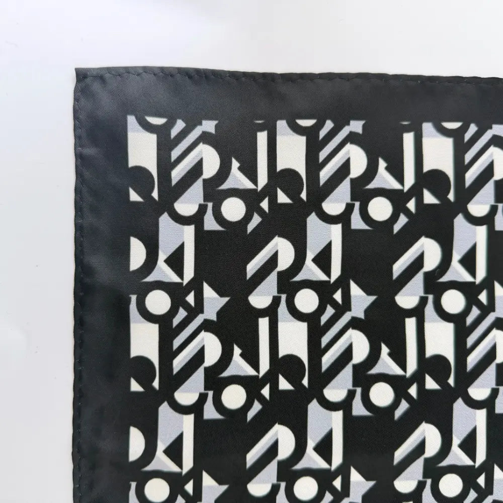 OBSIDIAN MONOGRAM POCKETSQUARE