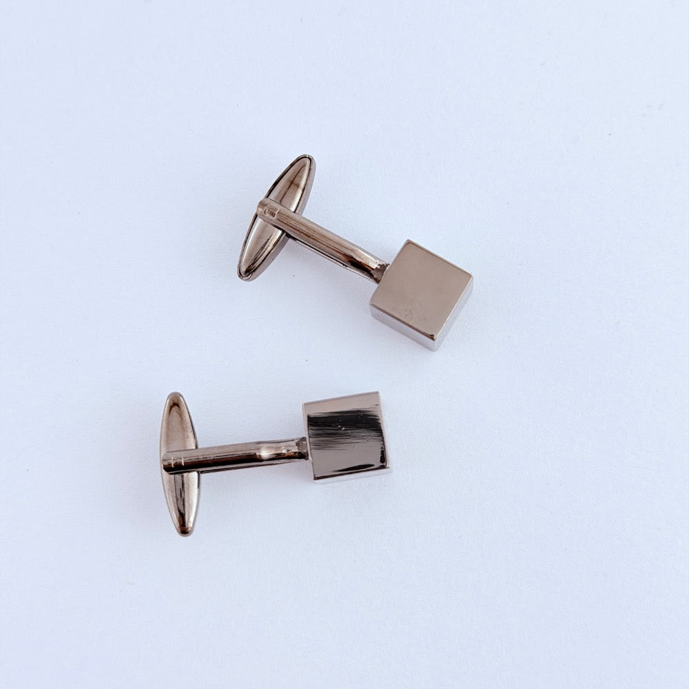 CHARCOAL SOVEREIGN CUFFLINKS