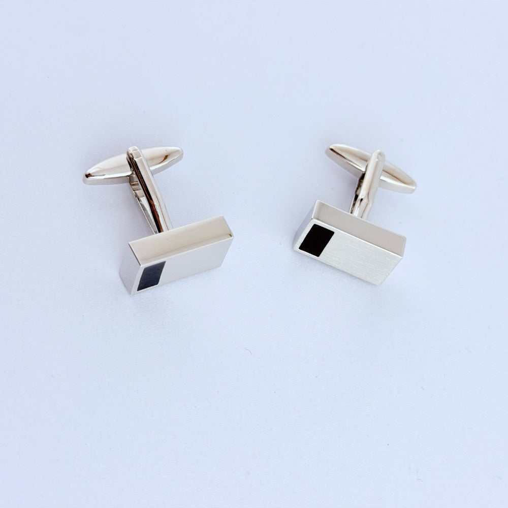BLACK CREST CUFFLINKS