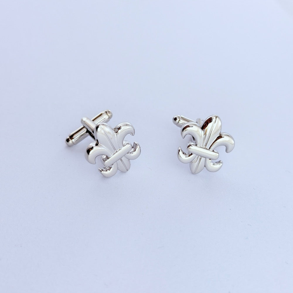 FLEUR-DE-LIS SILVER CUFFLINKS