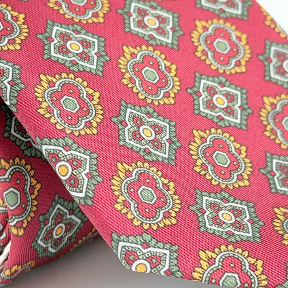 THE CRIMSON HERITAGE TIE