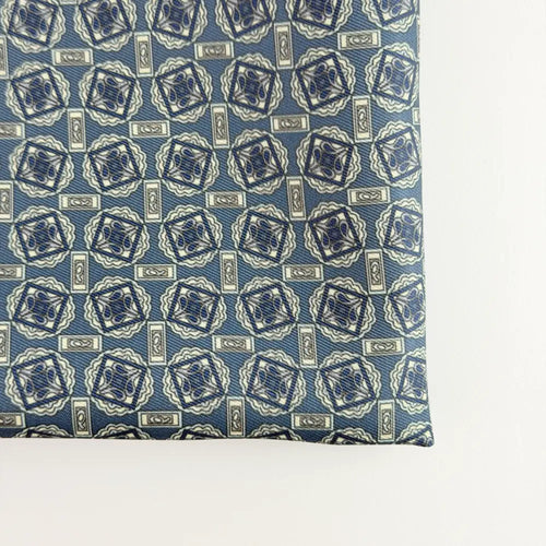 BLUECREST MEDALLION POCKETSQUARE