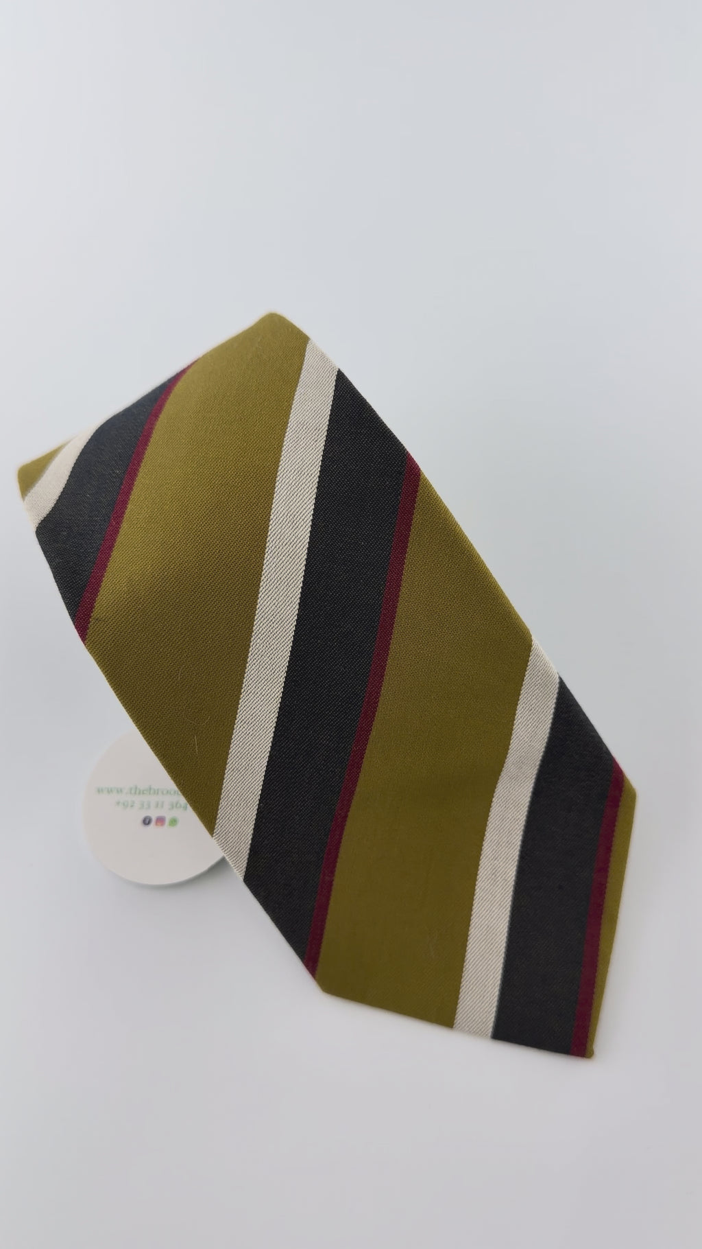 THE ARISTOCRAT TIE