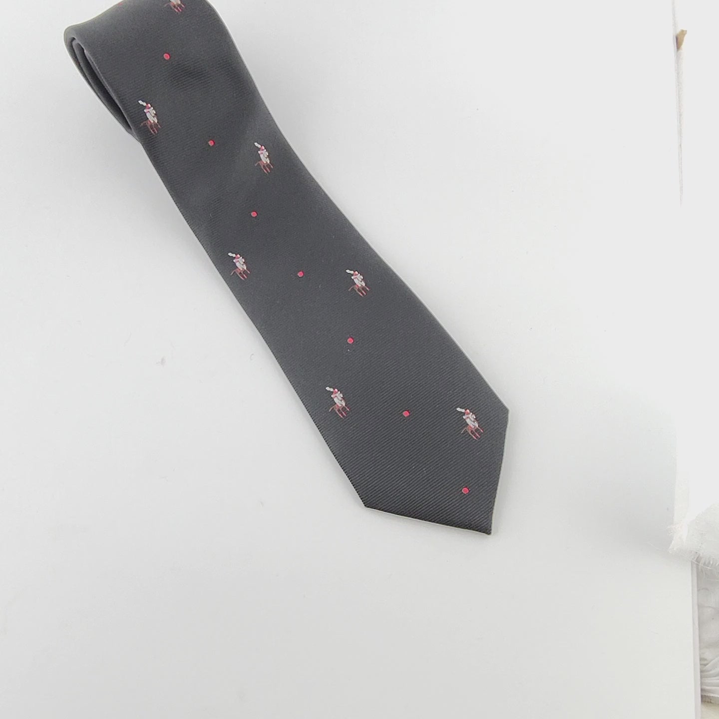 EQUESTRIAN ELEGANCE - BLACK