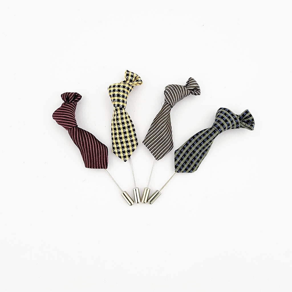 PLAIDED TIE BROOCH