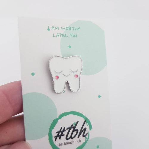 BLUSHING TOOTH ENAMEL PIN